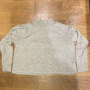 Abercrombie Light Grey Mock Neck Cropped Long Sleeve, Size Large